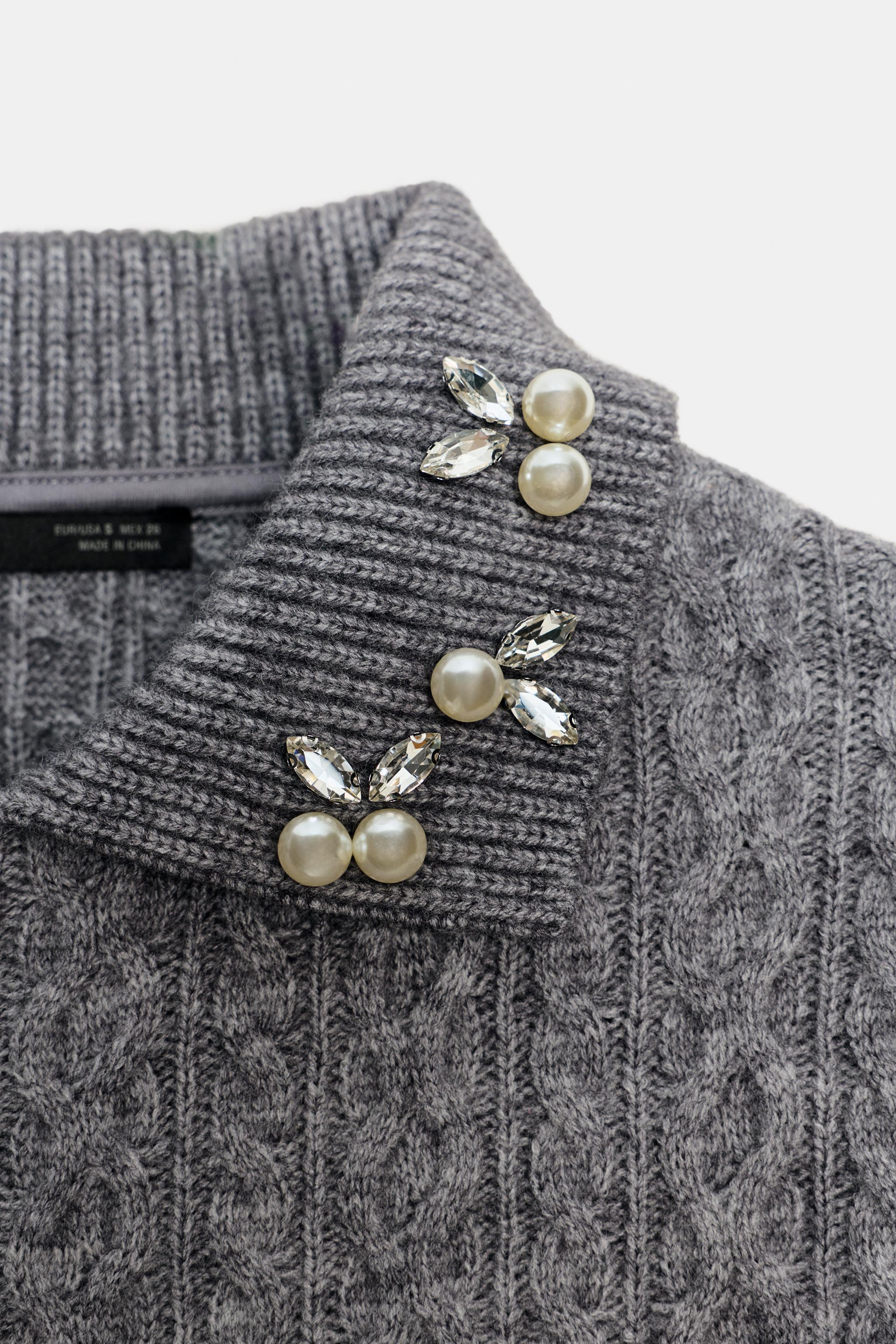 JEWEL COLLAR CABLE-KNIT SWEATER